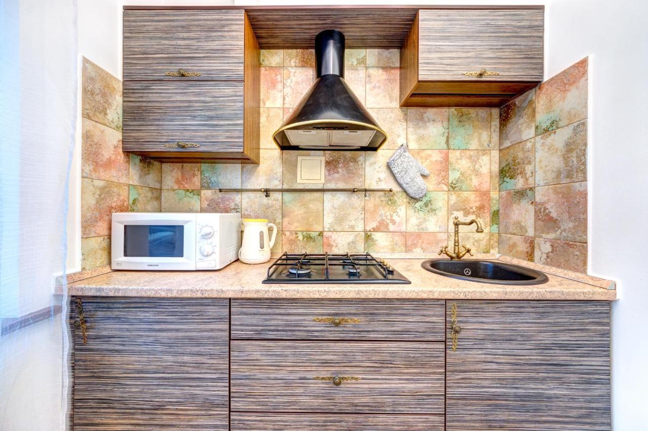Світло! Vip Apartment In The Druzhby Narodiv Metro Station Киев Экстерьер фото